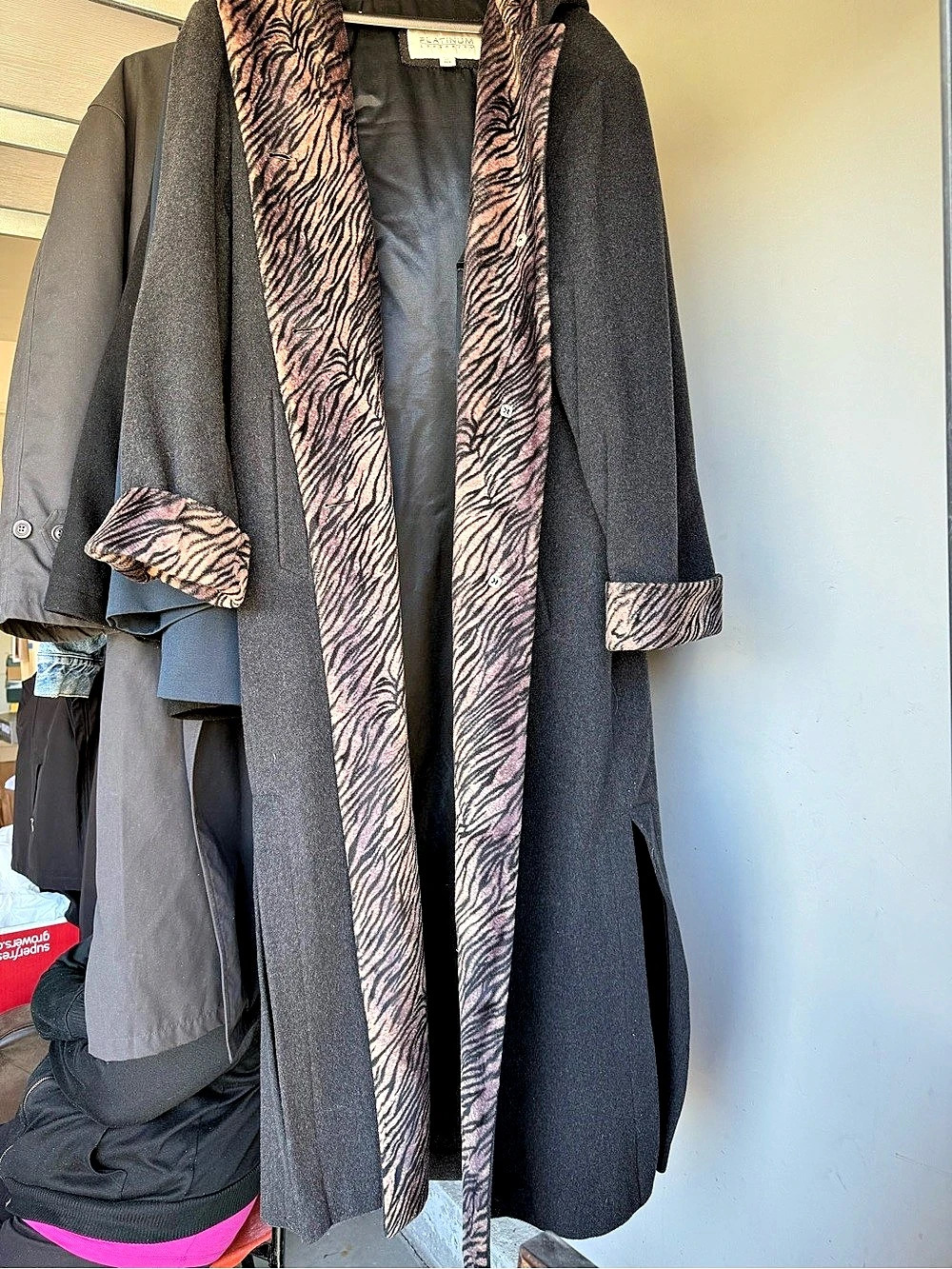 Women's Gray Animal Print Trim Coat